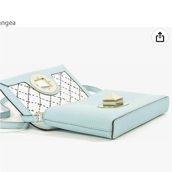 Sweet ♠️Kate Spade Bag! Sally Crossbody In Blue Hydrangea With Pyramid Clasp! - Picture 6 of 10